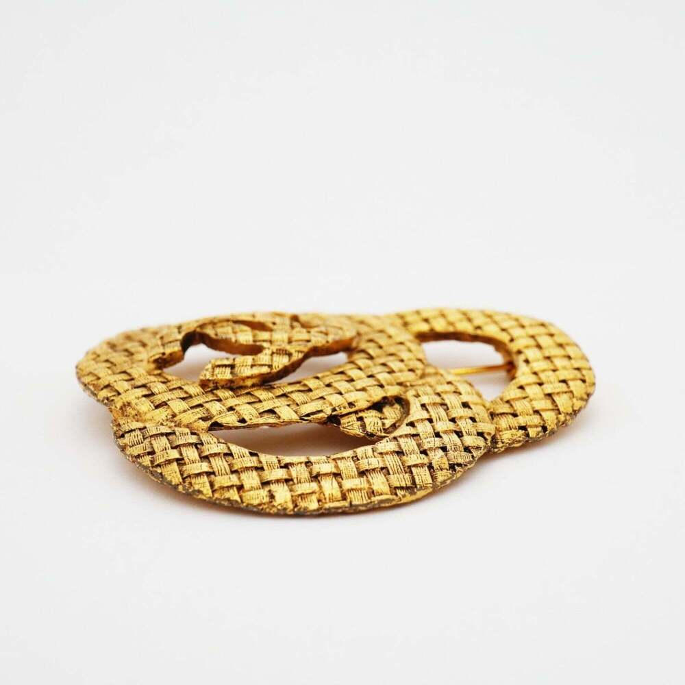 CHANEL Gold Logo Brooch - Picture 3 of 8